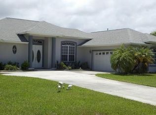 4377 Gator Trace Cir, Fort Pierce, FL 34982