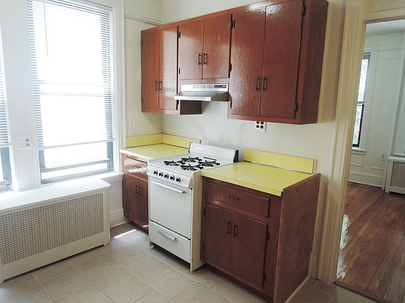 2nd image of 24-19 41st St #F2