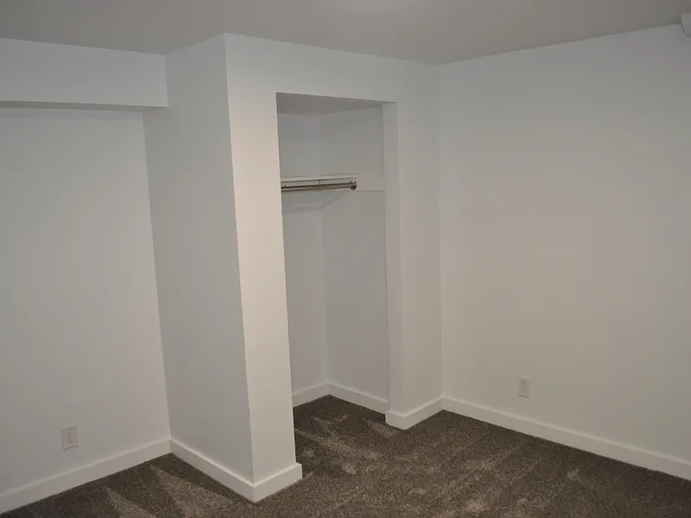 2542 W Robin Rd #B — Photo 12