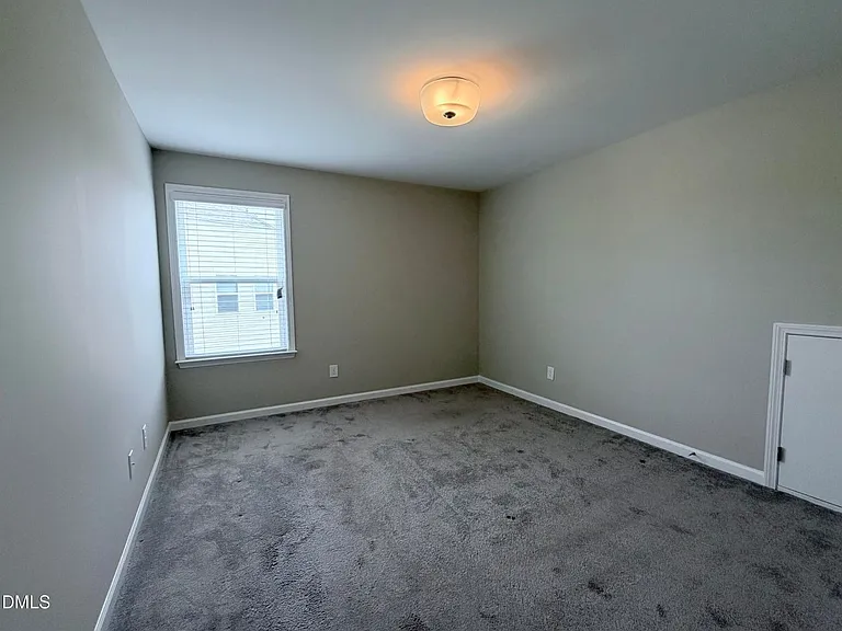 572 Chessie Sta — Photo 12