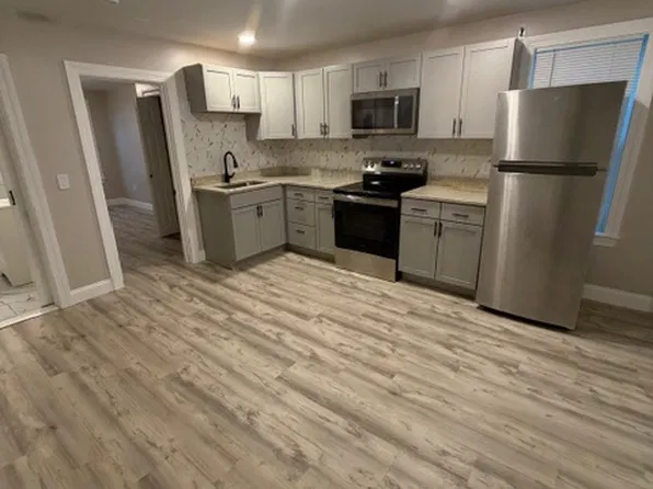 279 Osborn St Unit 1, Fall River, MA 02724