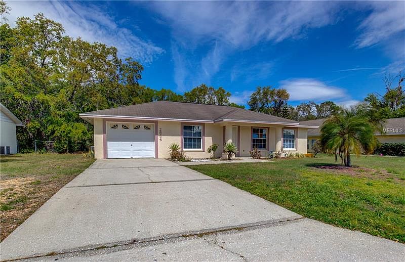 1st image of 2864 Delrose Dr N