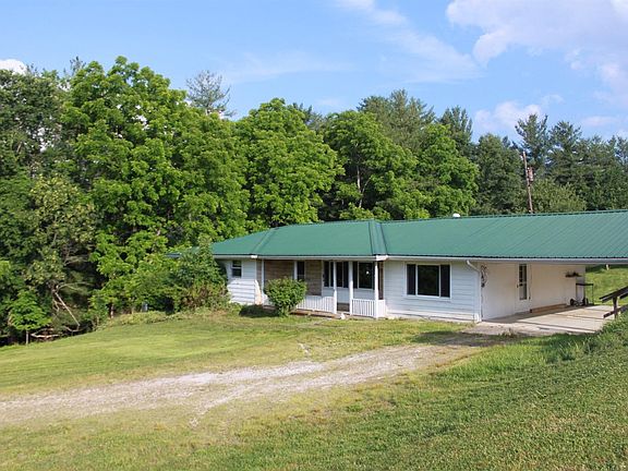2nd image of 429 Pine Grv