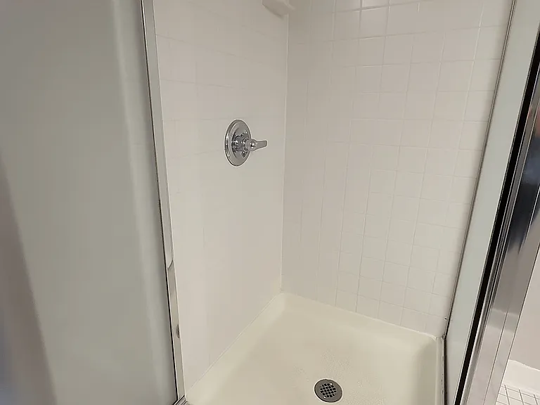 Prentiss Pointe Apartments — Photo 209