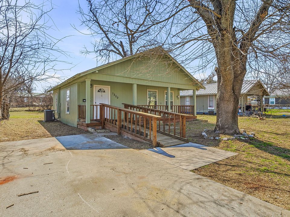1st image of 1250 W Groesbeck St