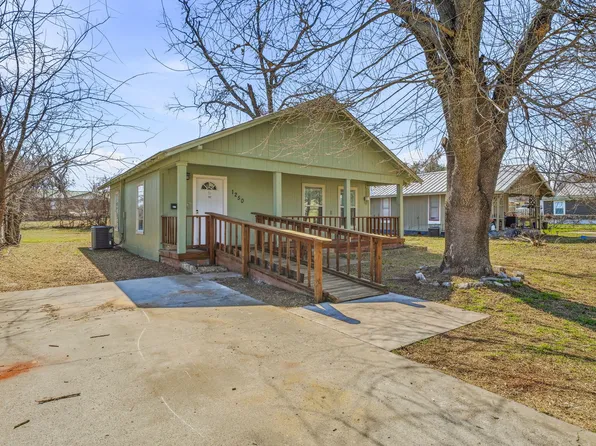 1250 W Groesbeck St, Stephenville, TX 76401