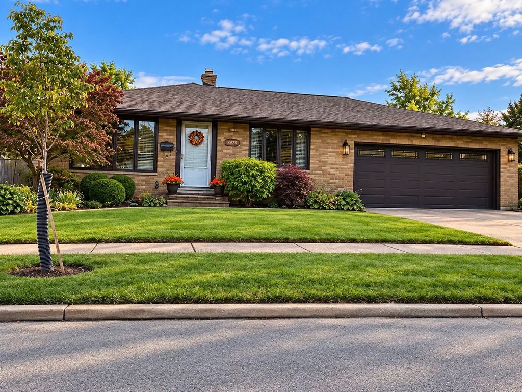 8975 Spring Crest Dr - Property Image