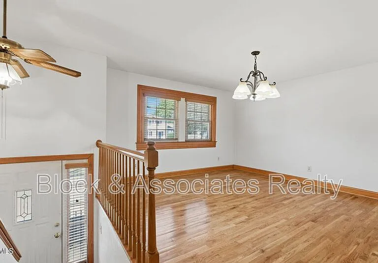 1200 Boxwood Ln — Photo 17