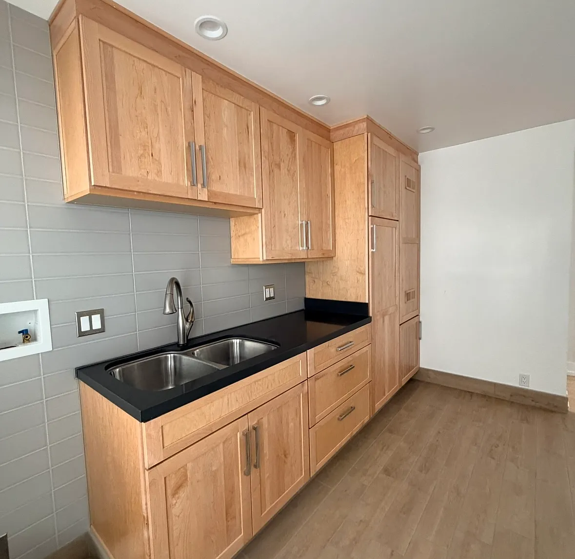 1 bed, 600 sqft, $2,395 — Photo 2