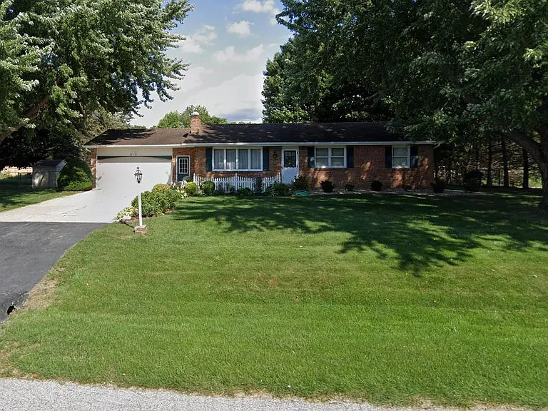 4777 Beechnut Dr — Photo 1