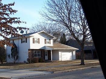 1st image of 440 Badger Dr