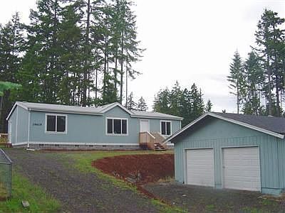 new home with detached 2-car garage