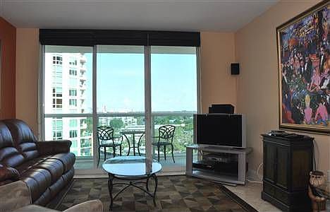 5th image of 347 N New River Dr E APT 902