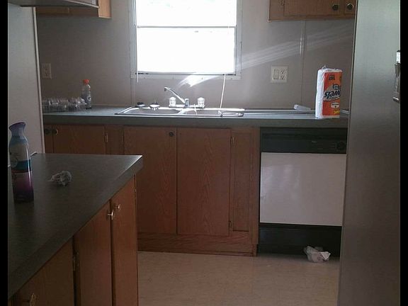 3rd image of 136 Highland Hills Dr