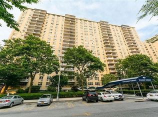 35 Seacoast Ter APT 15T, Brooklyn, NY 11235
