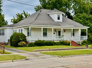 106 E Church St, Williamston, NC 27892