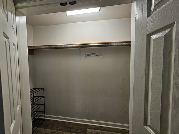3rd image of 6507 Summertree Ln #3