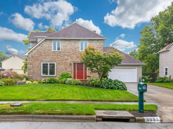 5651 Moorgate Dr, Columbus, OH 43235