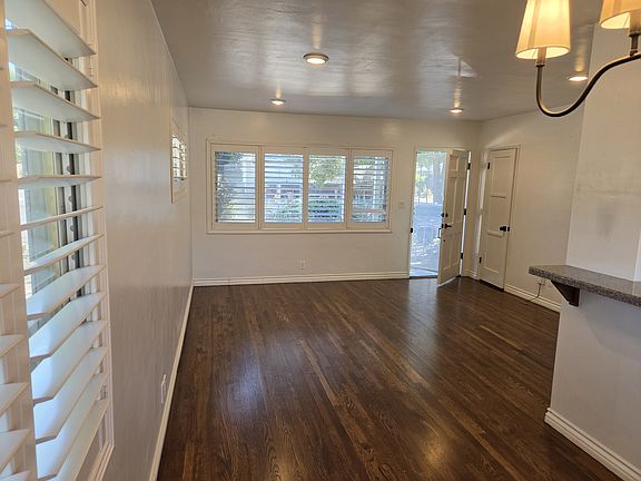 4th image of 3272 Fairway Dr