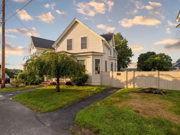 87 Crescent St, Lowell, MA 01851