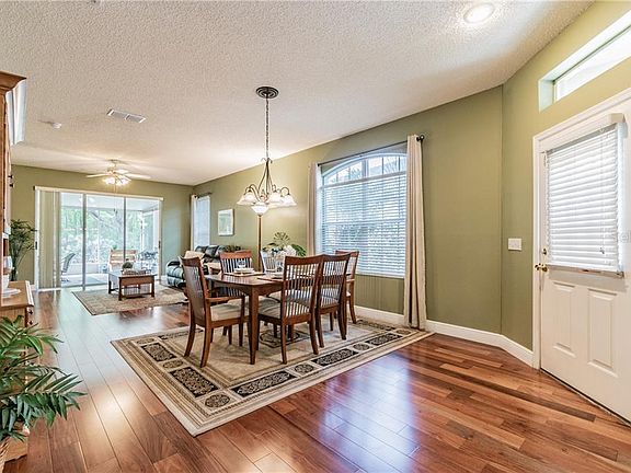 4th image of 9828 Gingerwood Dr