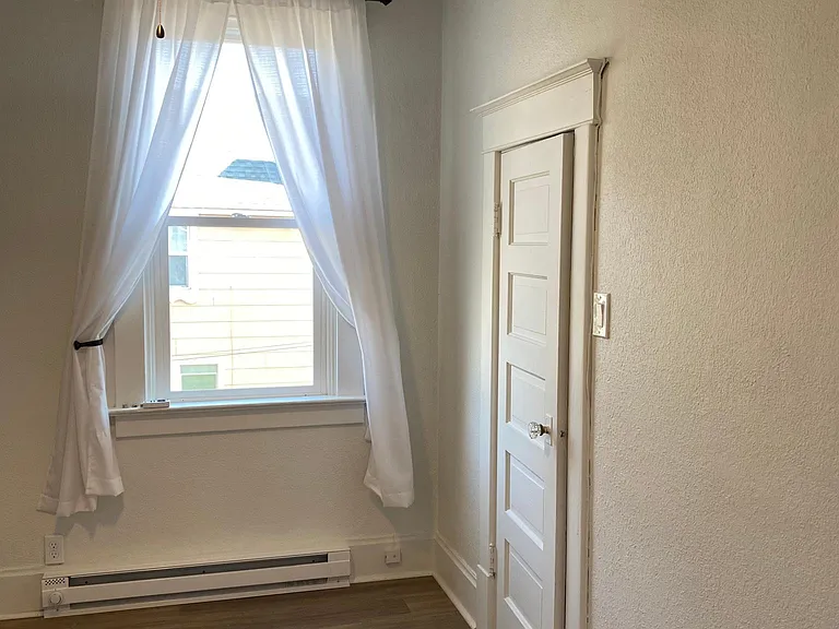 226 W Shannon Ave — Photo 12