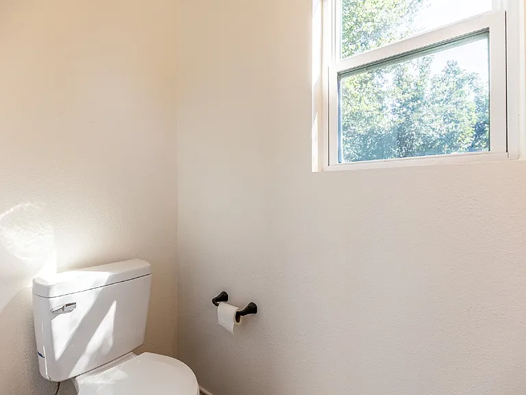118 Shenandoah St #202 — Photo 30