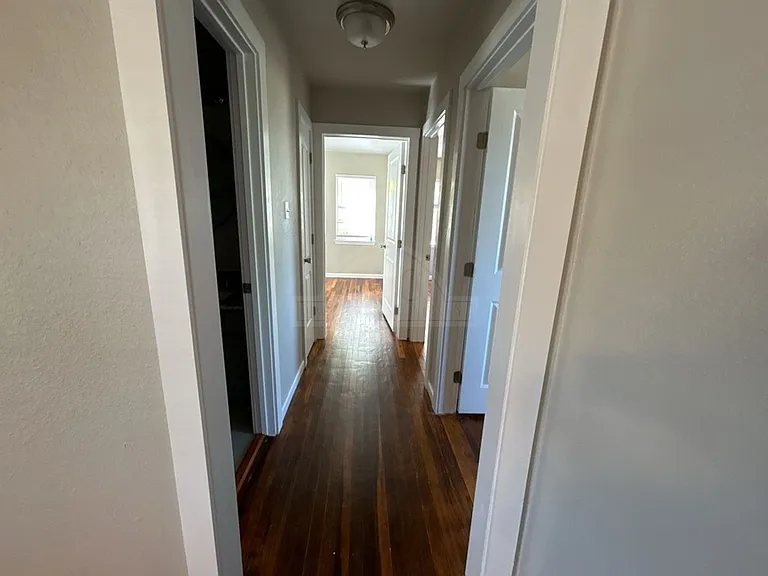 707 N Main St — Photo 9