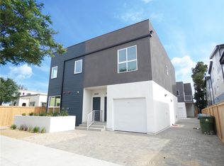 14254 Erwin St, Van Nuys, CA 91401