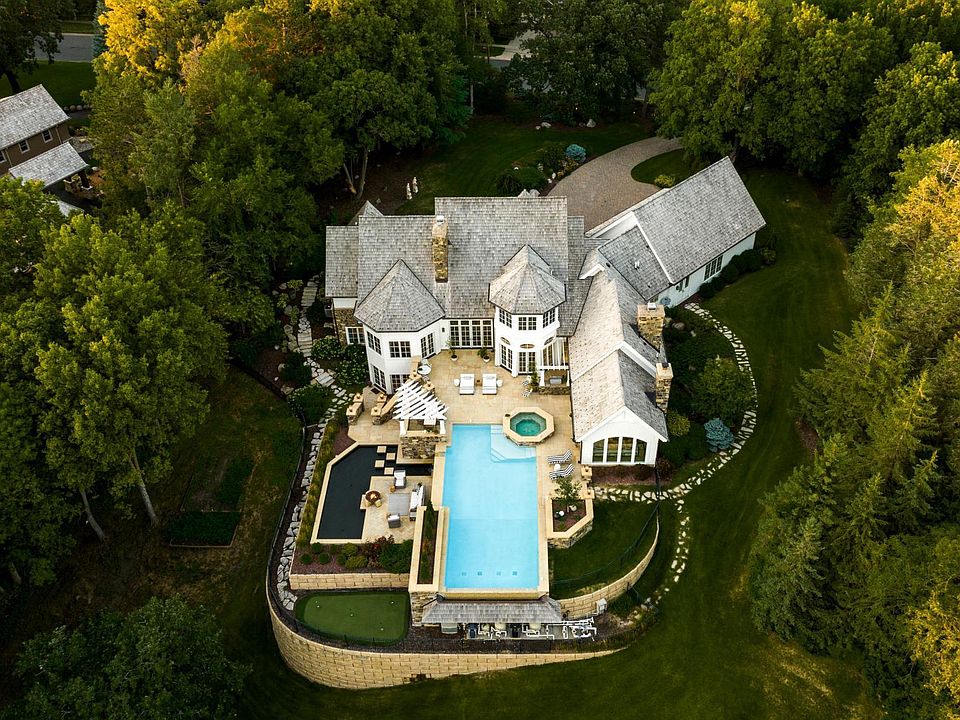 7317 Auto Club Rd, Bloomington, MN 55438 MLS 6359544 Zillow