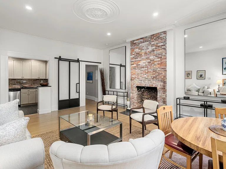 30 Hancock St #1 — Photo 3