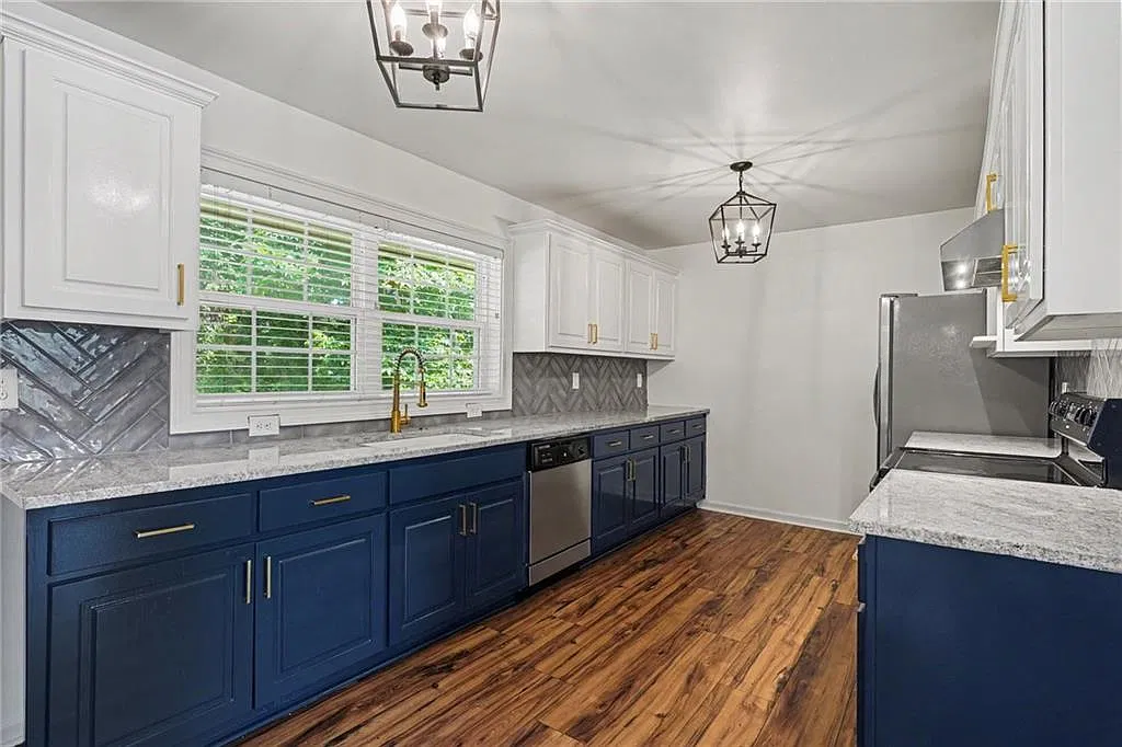 3 bed, 2.0 bath, 1378 sqft, $1,785 — Photo 4