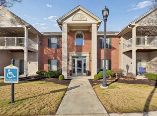 8021 Pinnacle Point Dr APT 204, West Chester, OH