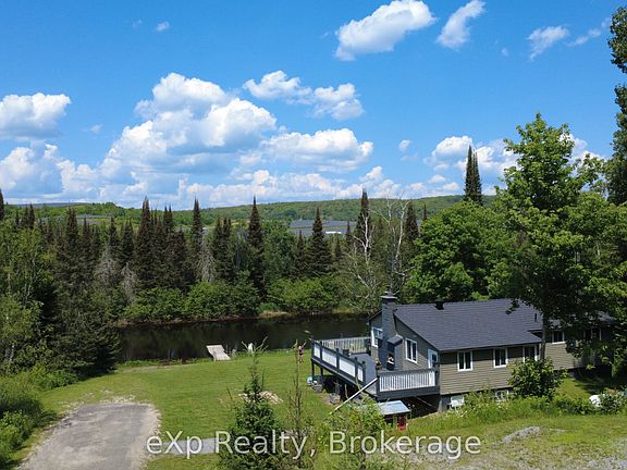 4th image of 249 River Dr