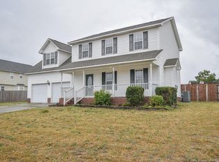 175 Checkmate Ct, Cameron, NC 28326