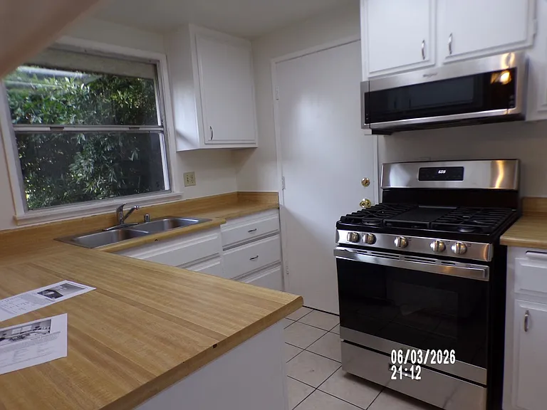 5832 Bowcroft St #4 — Photo 6