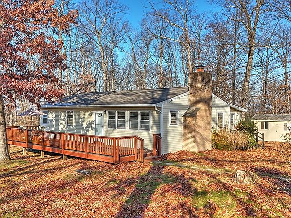 2nd image of 56 Ridgewood Ln