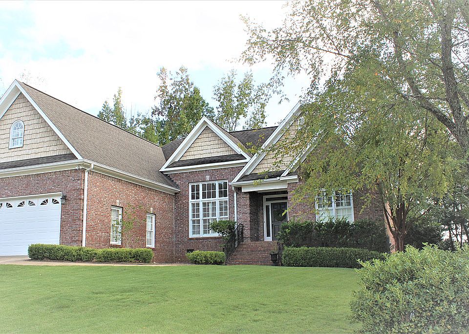 2nd image of 1762 Woodley Rd
