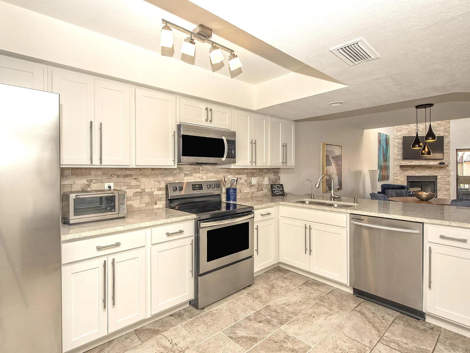 2 bed, 2.0 bath, 1116 sqft, $2,495 — Photo 3