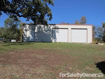 OUT BUILDING
						:
						WORKSHOP & 2 car gargae