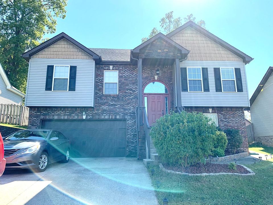 1st image of 713 Arrowfield Dr