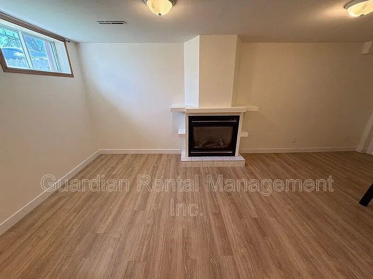 10 Elm St #2 — Photo 9
