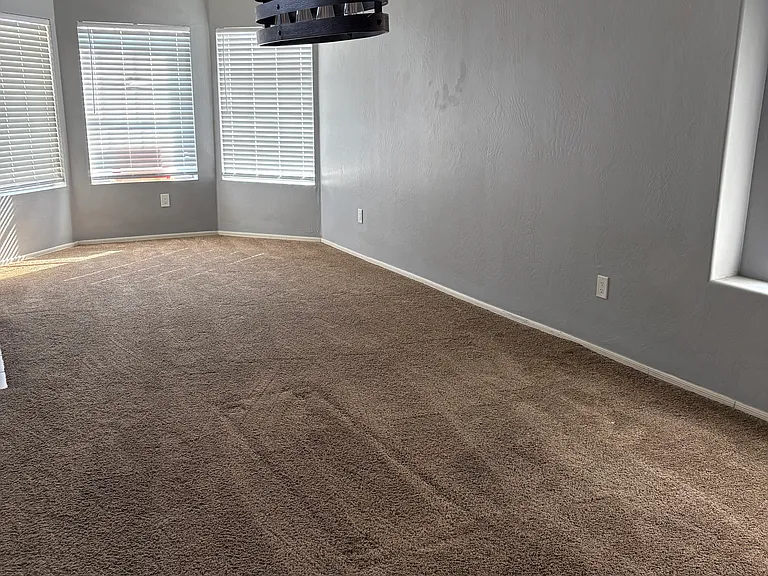 7462 E Lakeview Ave — Photo 4
