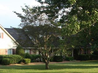 2779 Heights Circle Dr, Greenbrier, TN 37073