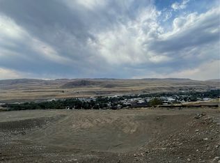 11 Parks Dr, Okanogan, WA 98840