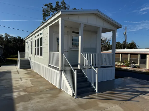 74 Orange Grove Way, Palmetto, FL 34221