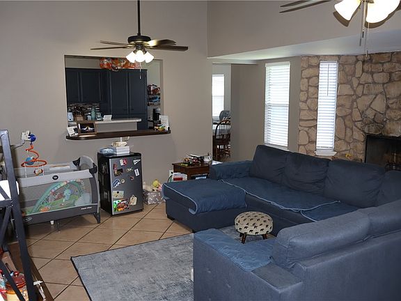 4th image of 11617 Cripple Creek Dr