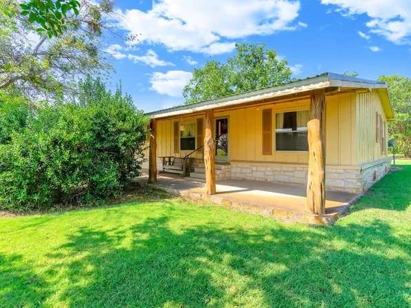 409 S Main St, Covington, TX 76636