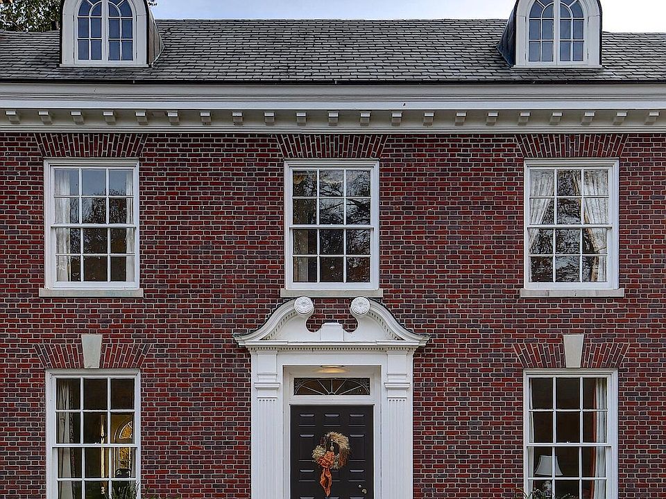 15 Mockingbird Valley Trl, Louisville, KY 40207 Zillow