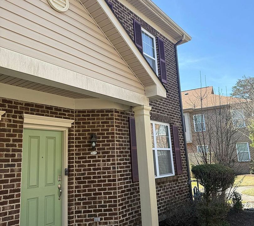 1st image of 514 Hadleybrook Dr